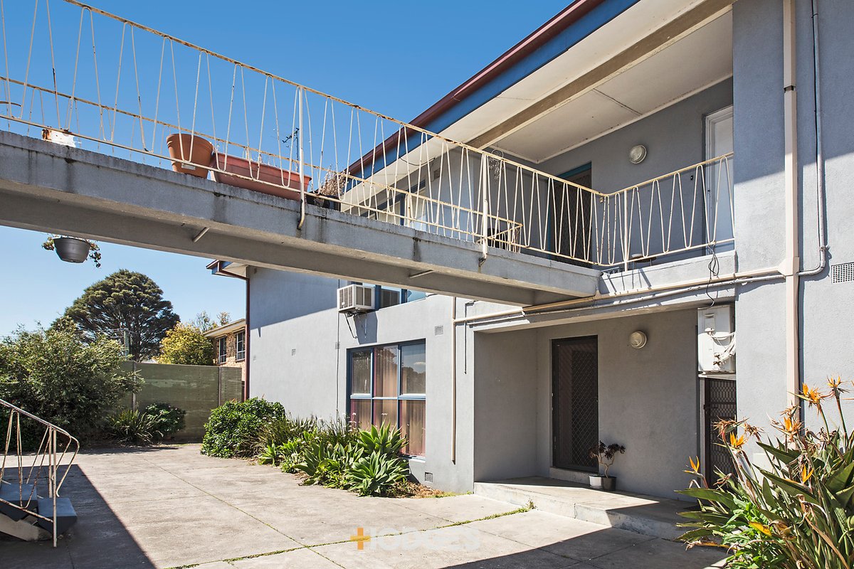 8/1379-1381 Nepean Highway Cheltenham - Residential for sale