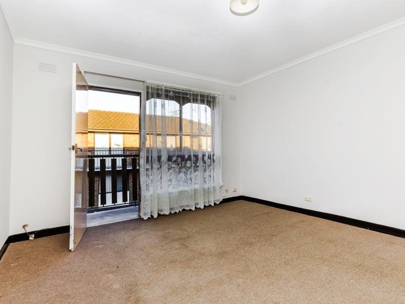 8 / 15 Beaumont Parade WEST FOOTSCRAY - Residential for sale