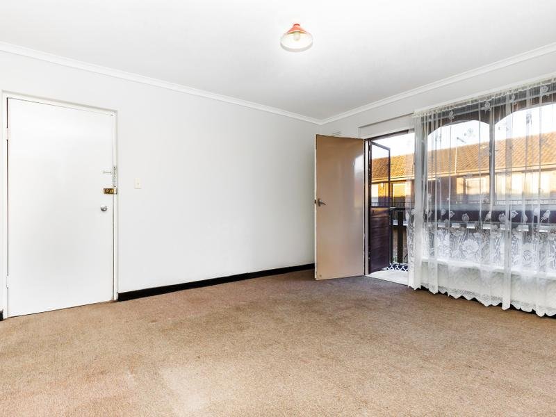 8 / 15 Beaumont Parade WEST FOOTSCRAY - Residential for sale