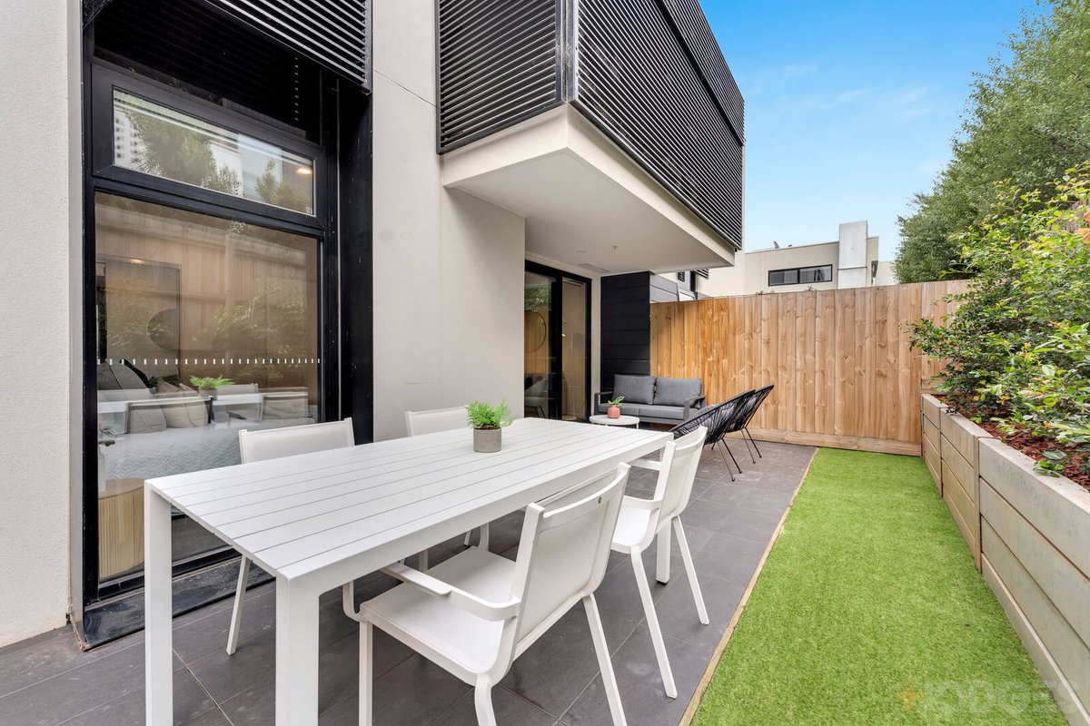 8 / 15 Major Street Highett - Residential for sale