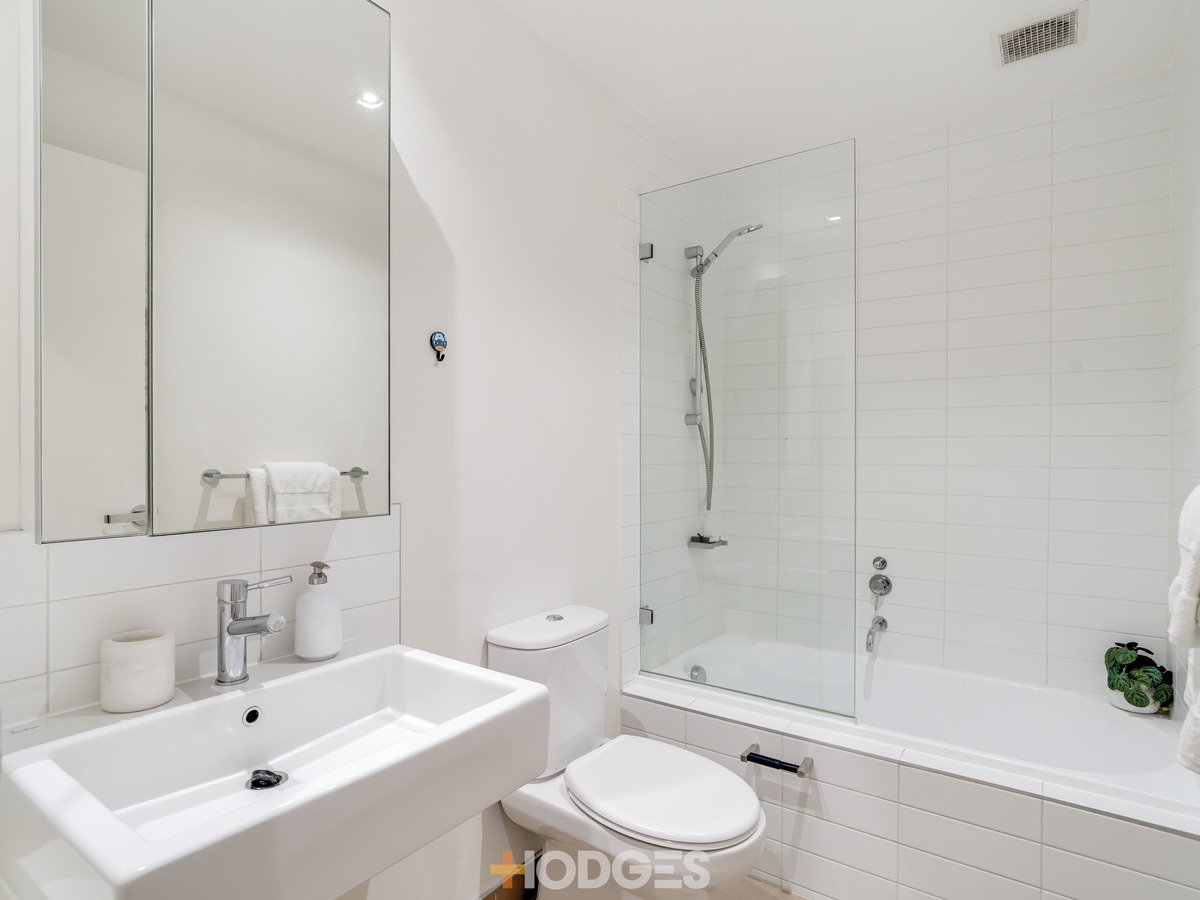 8 / 163 Cremorne Street RICHMOND - Residential for sale