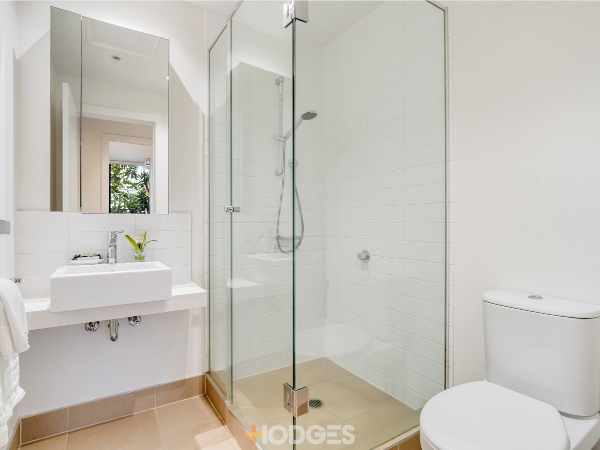 8 / 163 Cremorne Street RICHMOND - Residential for sale
