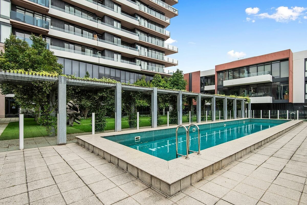 8 / 163 Cremorne Street RICHMOND - Residential for sale