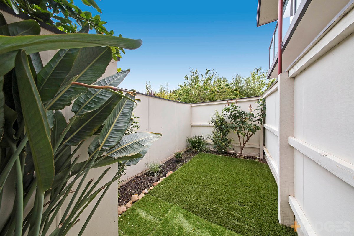 8 / 18 Cochrane Street Brighton - Residential for sale