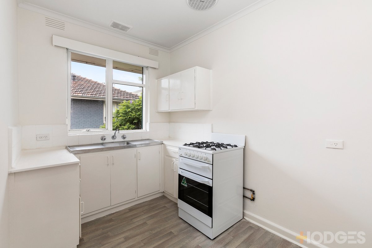 8 / 23 Carlisle Avenue Balaclava - Residential for sale