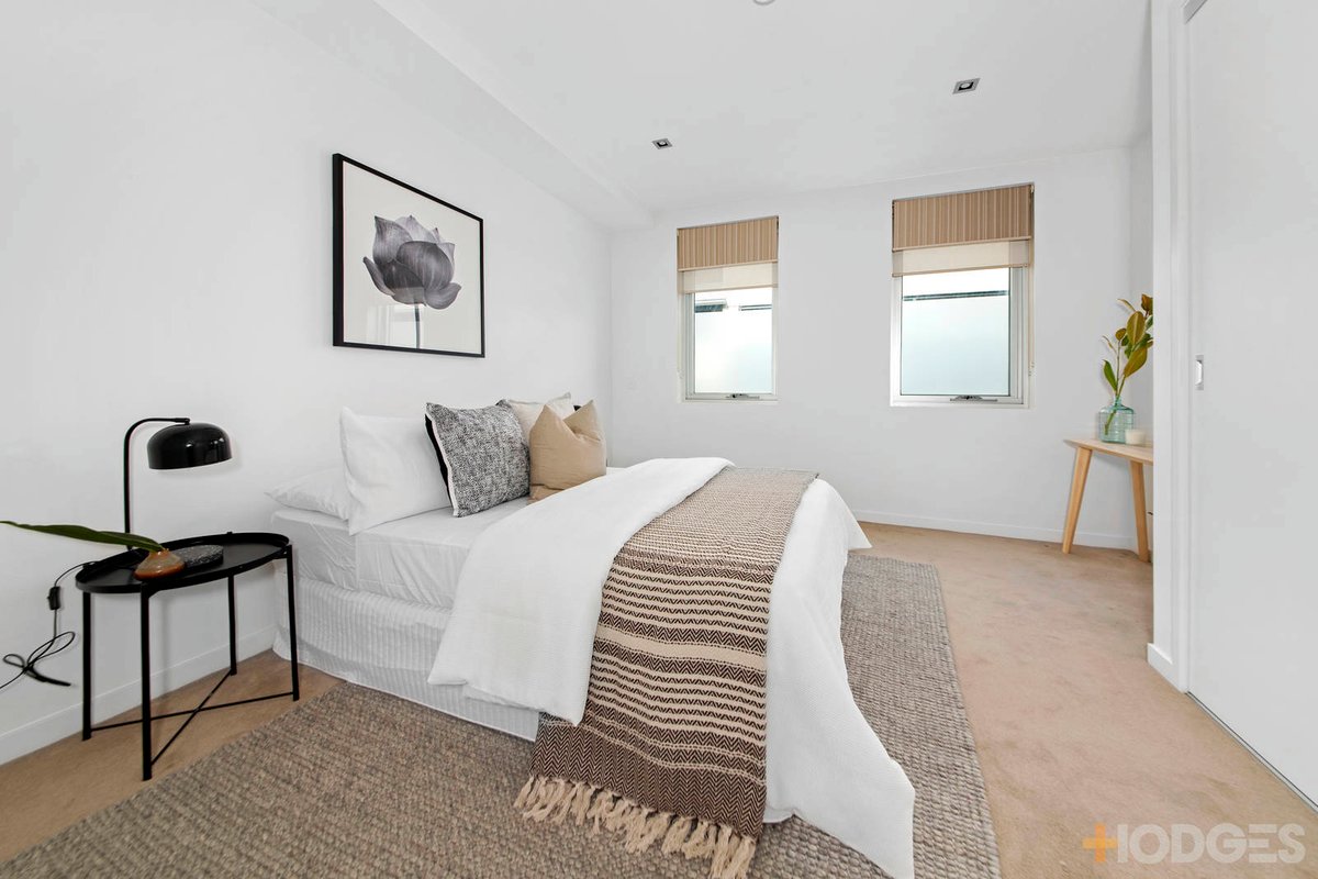 8 / 32 Outer Crescent Brighton - Residential for sale