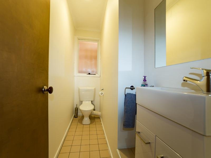 8 / 37 Ballarat Road FOOTSCRAY - Residential for sale