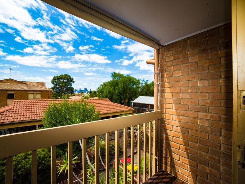 8 / 37 Ballarat Road FOOTSCRAY - Residential for sale