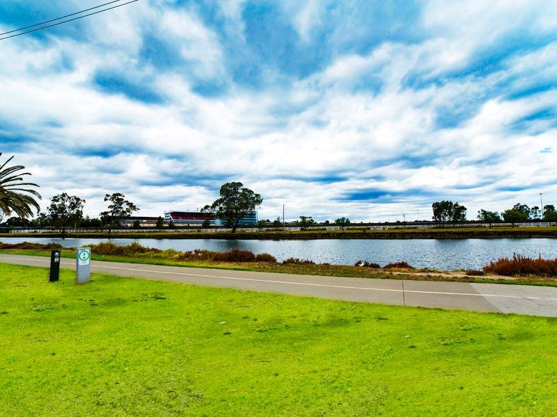 8 / 37 Ballarat Road FOOTSCRAY - Residential for sale