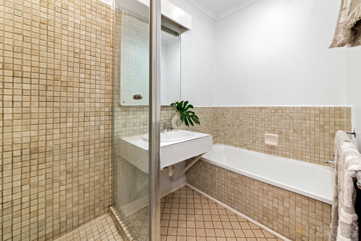 8 / 4 Raith Avenue Sandringham - Residential for sale