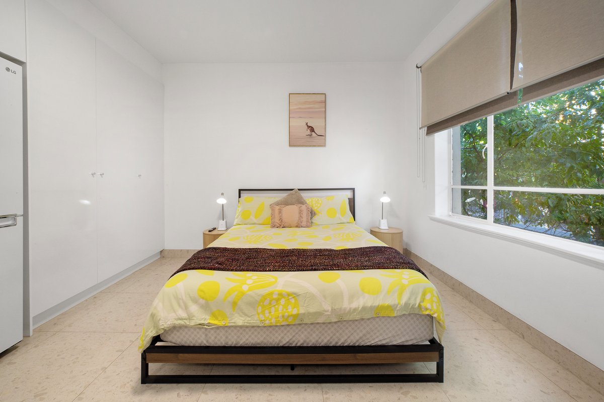 8 / 42 Waterloo Crescent St Kilda - Residential for lease