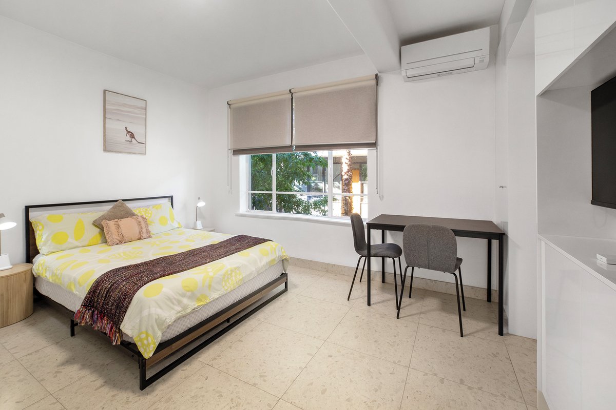 8 / 42 Waterloo Crescent St Kilda - Residential for lease