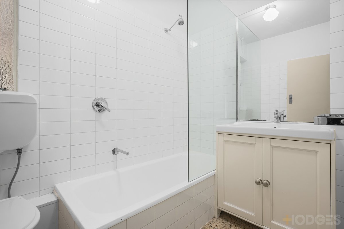 8 / 44 Southey Street Elwood - Residential for sale
