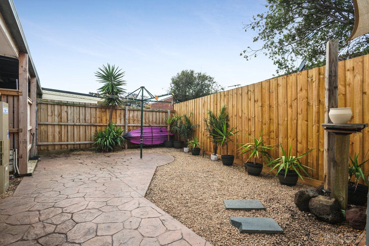 8 / 464-465 Station Street Bonbeach - Residential for sale