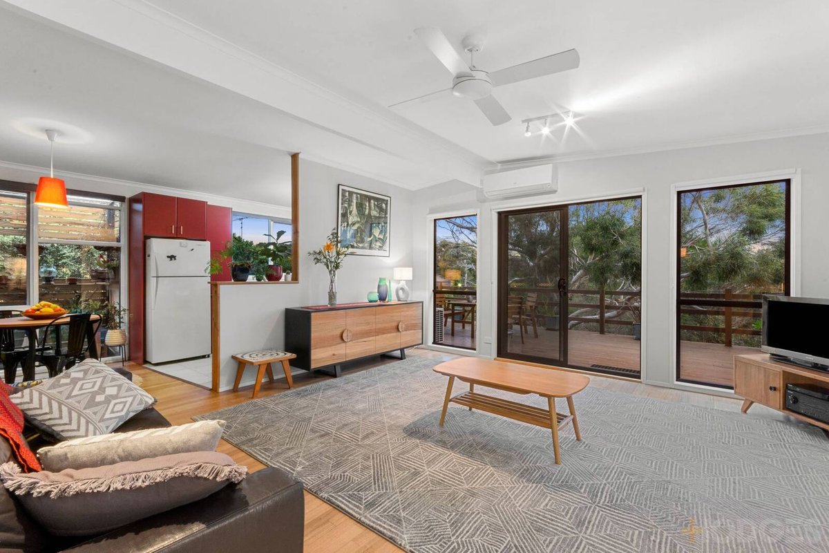 85 Fraser Crescent Ocean Grove - Residential for sale