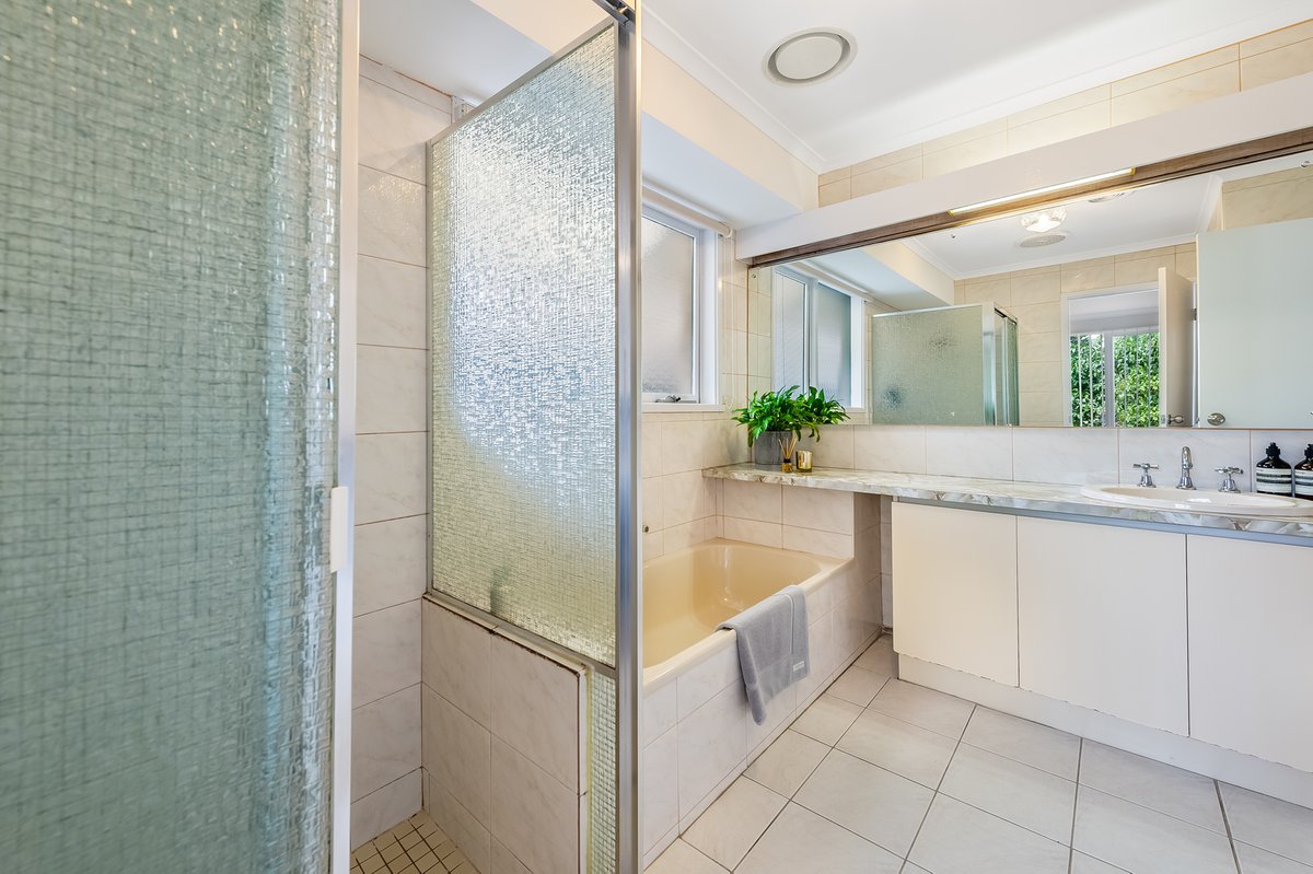 85 Macedon Street Hoppers Crossing - Residential for sale