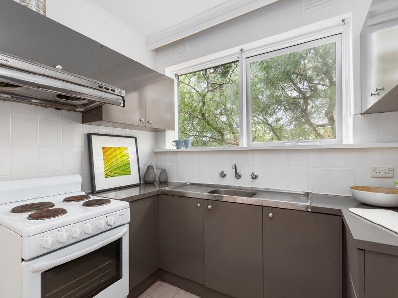 8 / 51 Napier Street FOOTSCRAY - Residential for sale