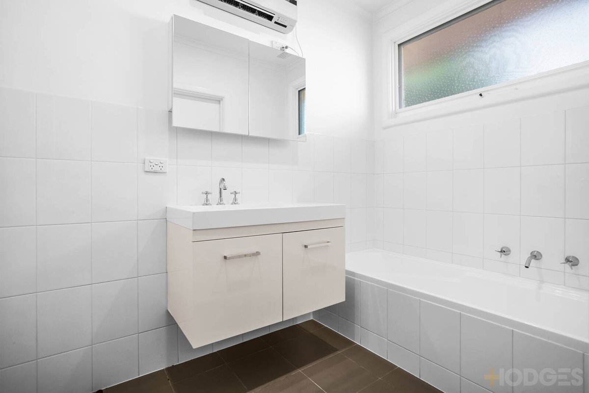 8 / 58 Naples Road Mentone - Residential for sale