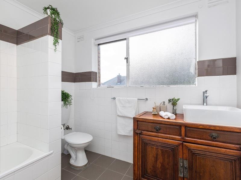 8 / 81 Bellairs Avenue YARRAVILLE - Residential for sale