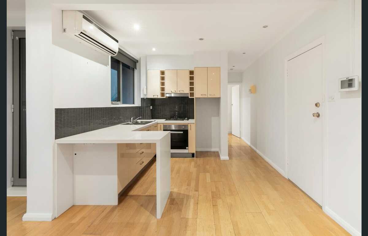 8 / 95 Carlisle Street St Kilda - Residential for sale