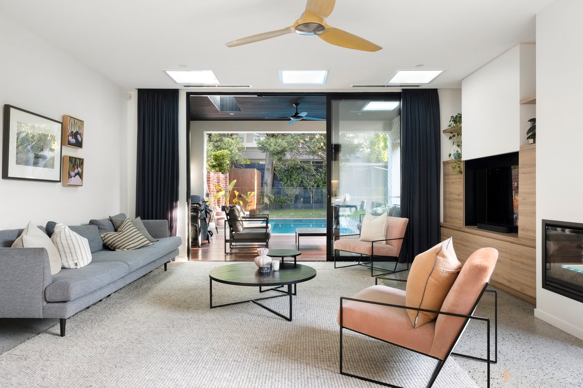 8A Myrtle Road Hampton - Residential for sale