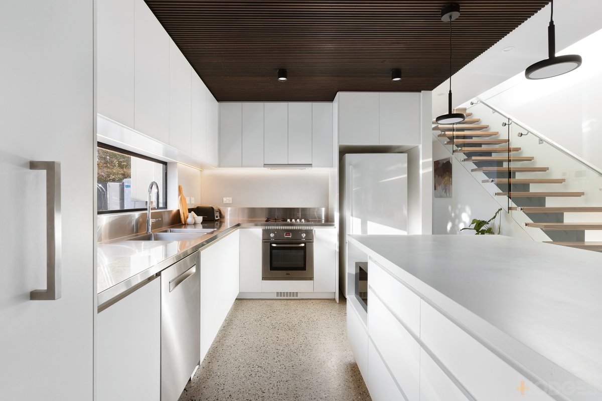 8A Myrtle Road Hampton - Residential for sale