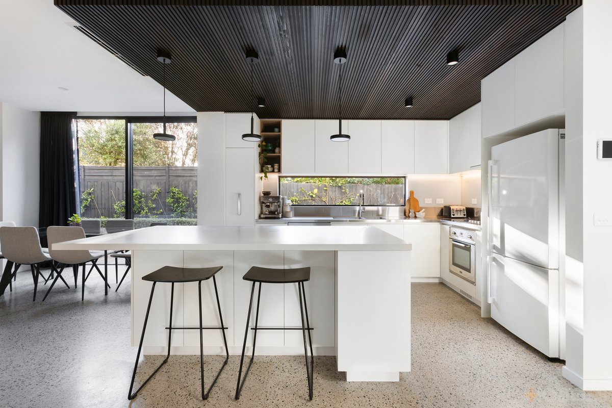 8A Myrtle Road Hampton - Residential for sale