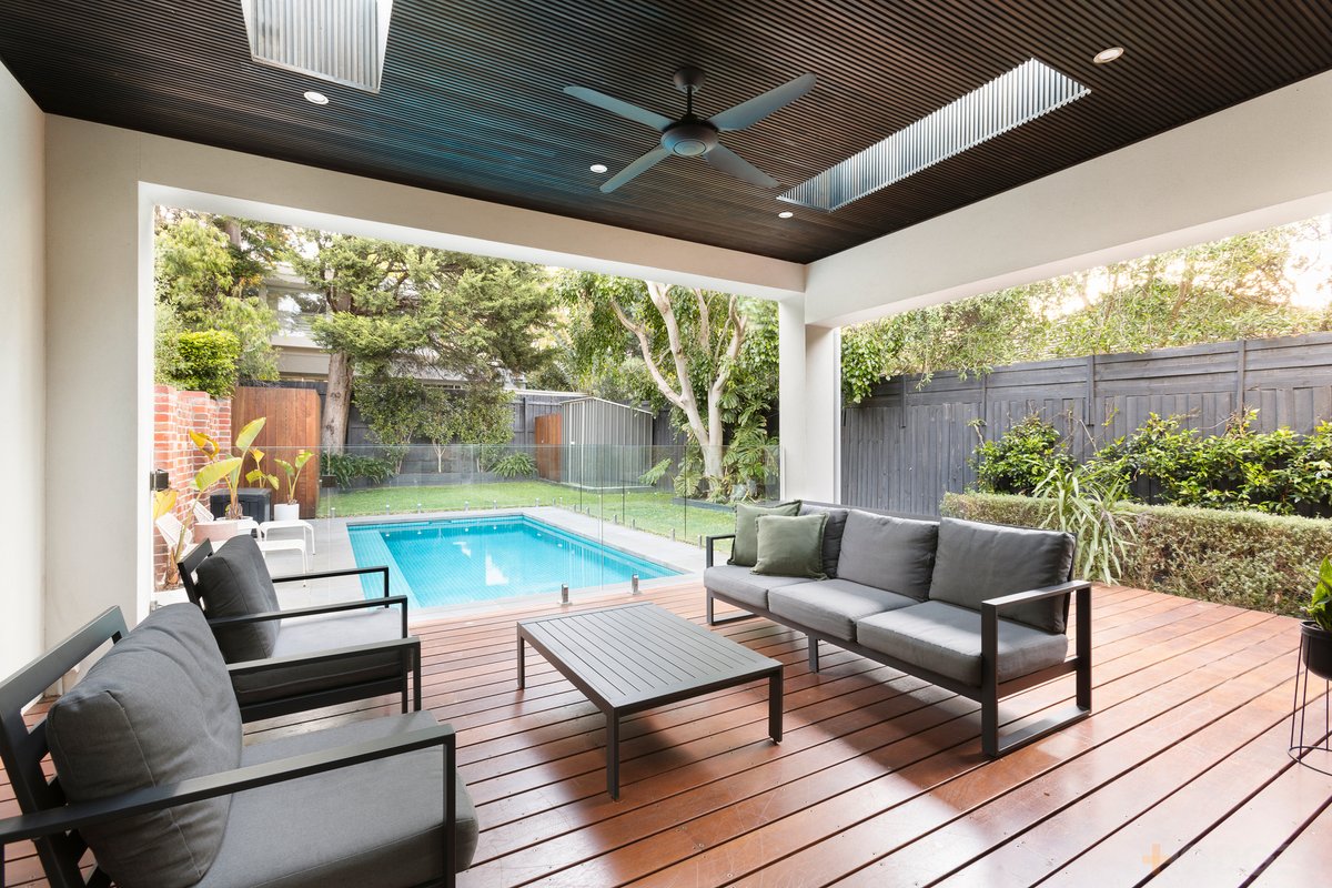 8A Myrtle Road Hampton - Residential for sale