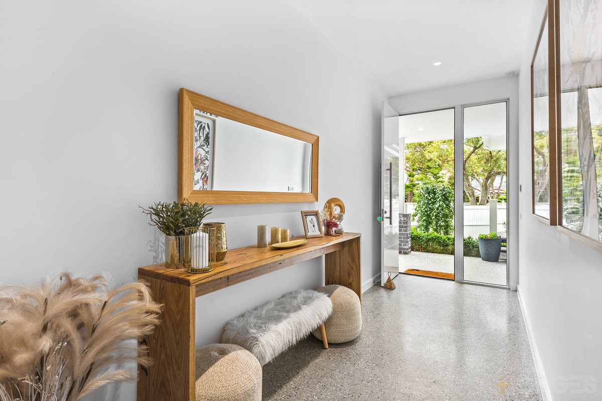 8a Waratah Avenue Mordialloc - Residential for sale