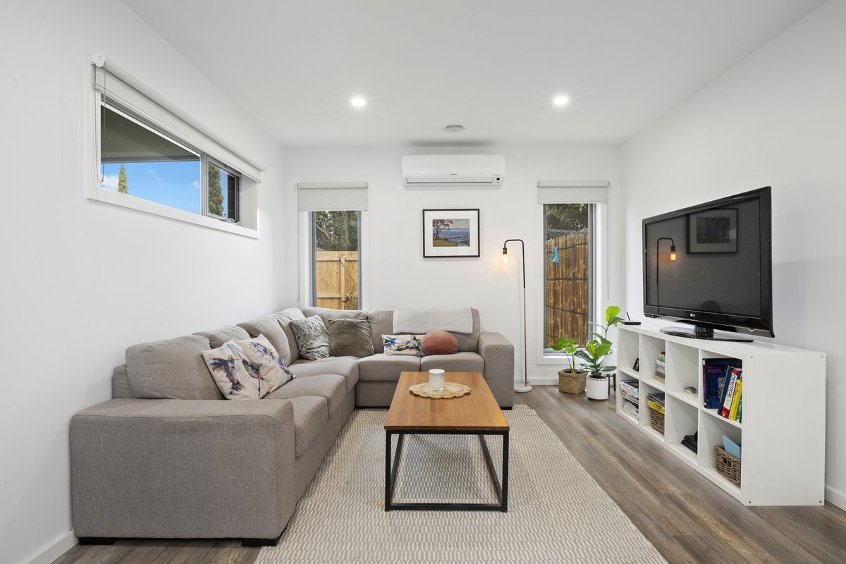 8B Sladen Street HAMLYN HEIGHTS - Residential for sale