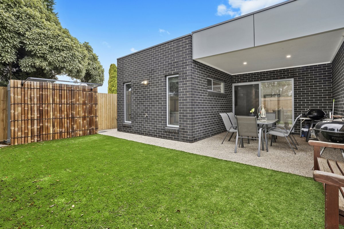 8B Sladen Street HAMLYN HEIGHTS - Residential for sale