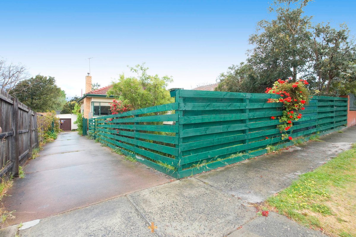 9 Avenza Street Mentone - Residential for sale