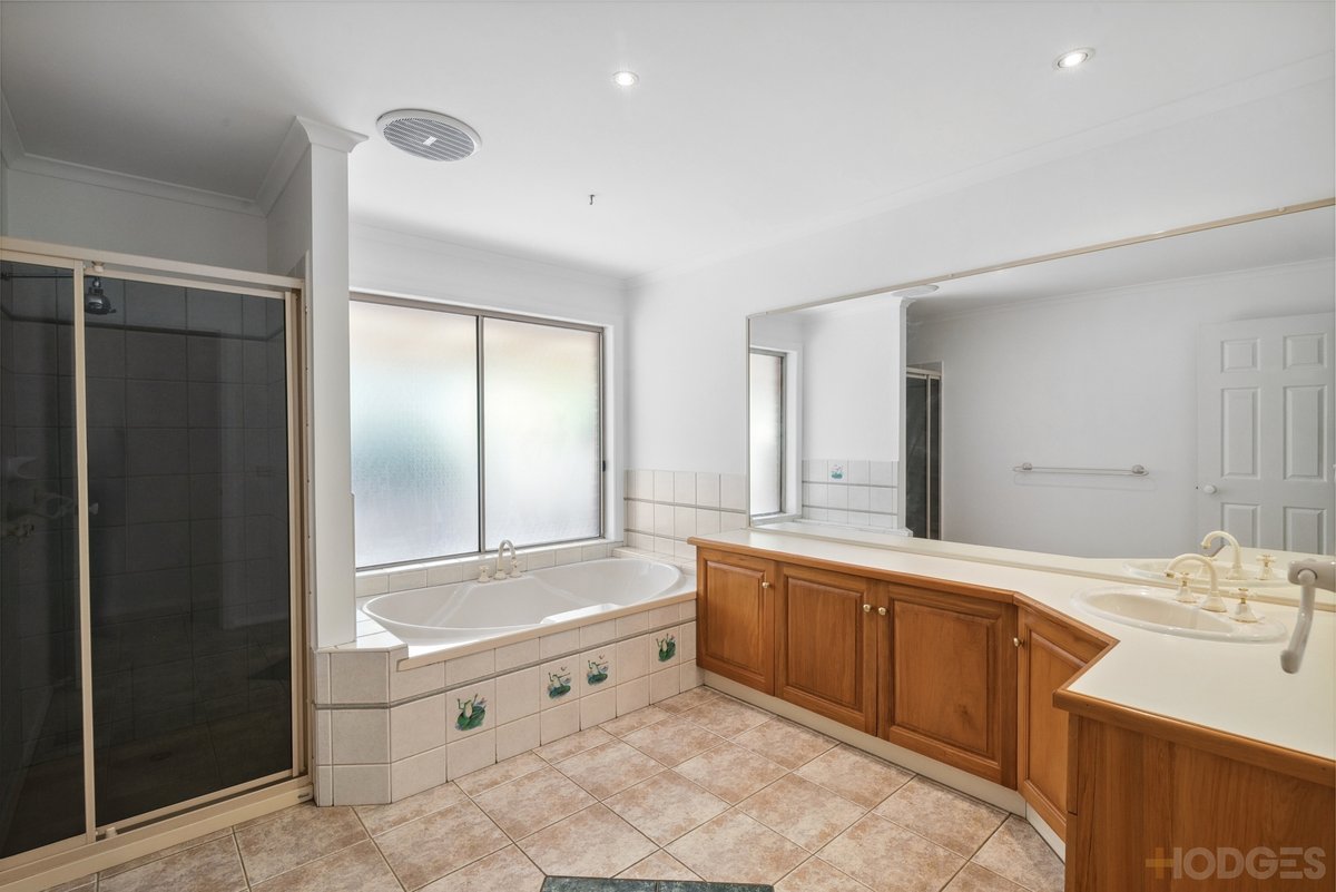 9 Bonnieview Court Wandong - Residential for sale