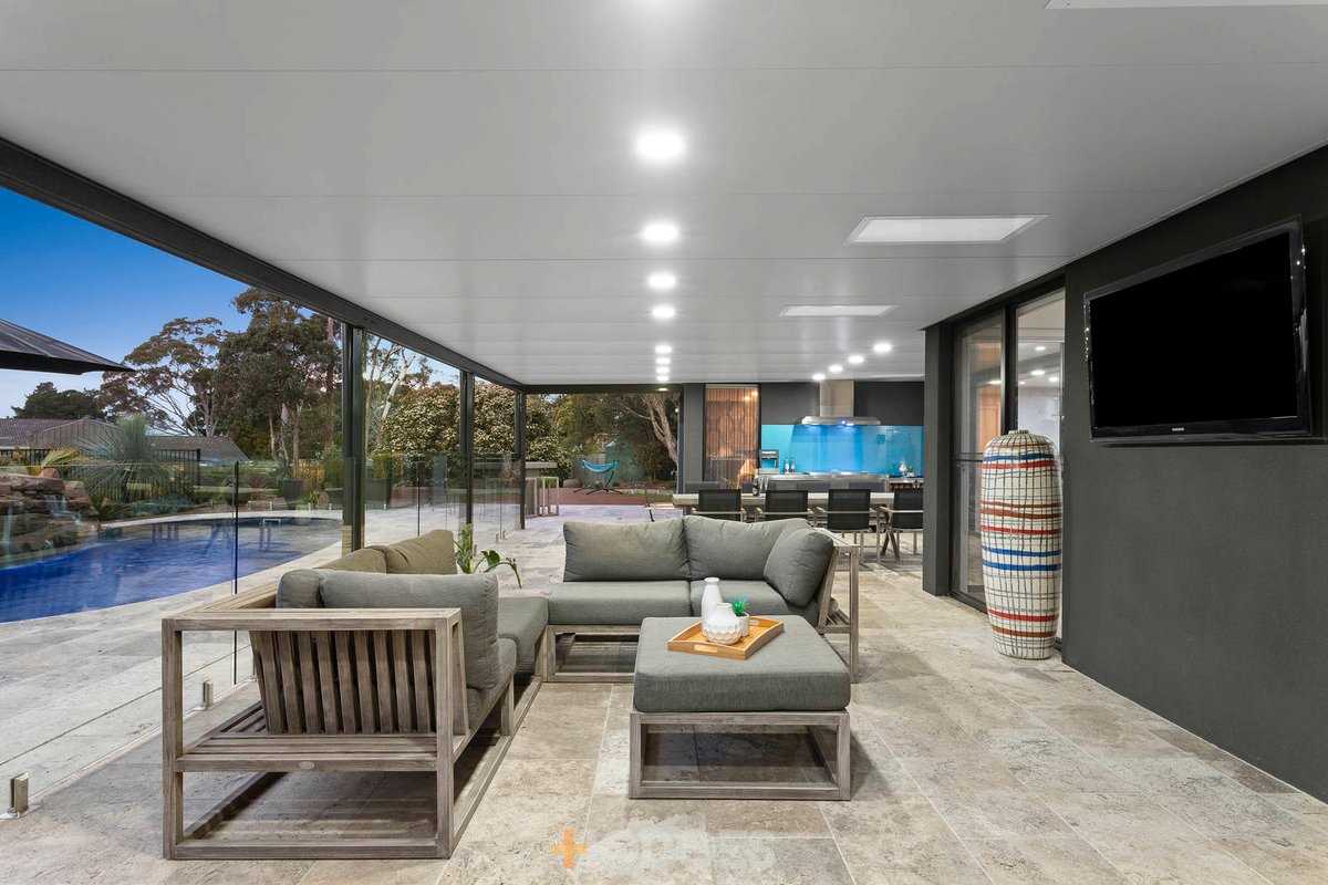9 Bright Crescent Mount Eliza - Residential for sale