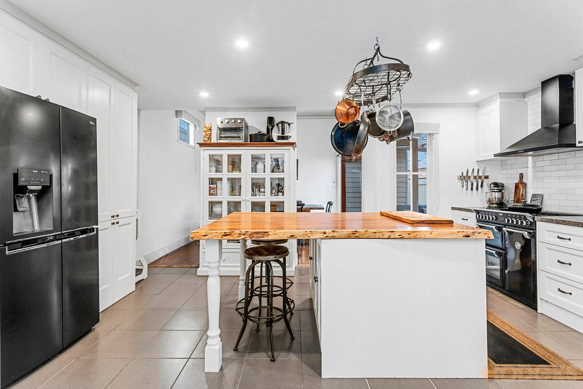 9 Candover Street Geelong West - Residential for sale