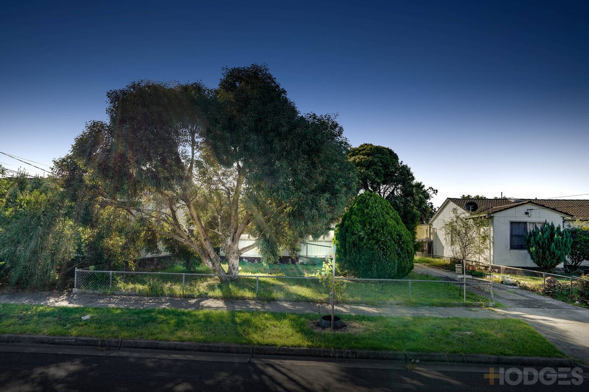 9 Centre Avenue Werribee - Residential for sale