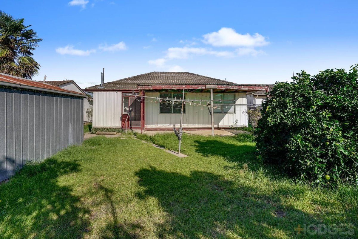 9 Centre Avenue Werribee - Residential for sale
