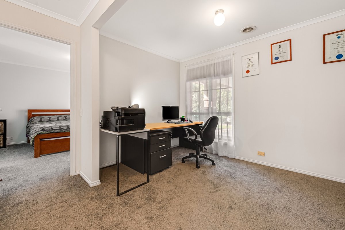 9 Chesterton Avenue Tarneit - Residential for sale
