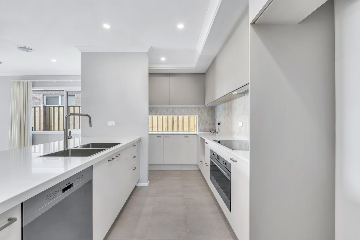 9 Esperance Cr  Ocean Grove - Residential for lease