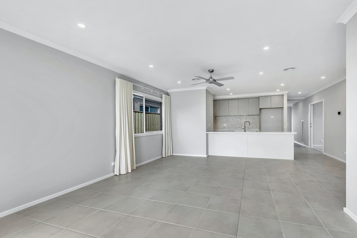9 Esperance Cr  Ocean Grove - Residential for lease