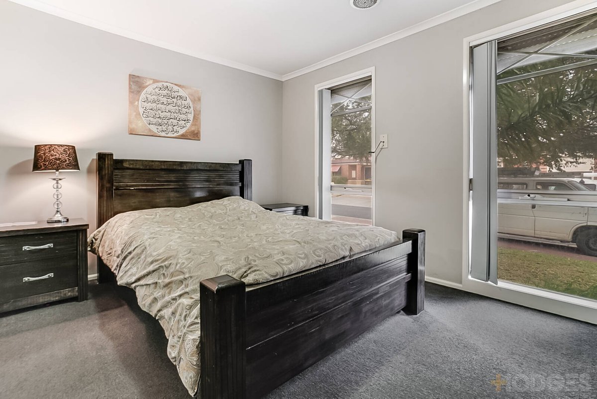9 Fiona Court Werribee - Residential for sale