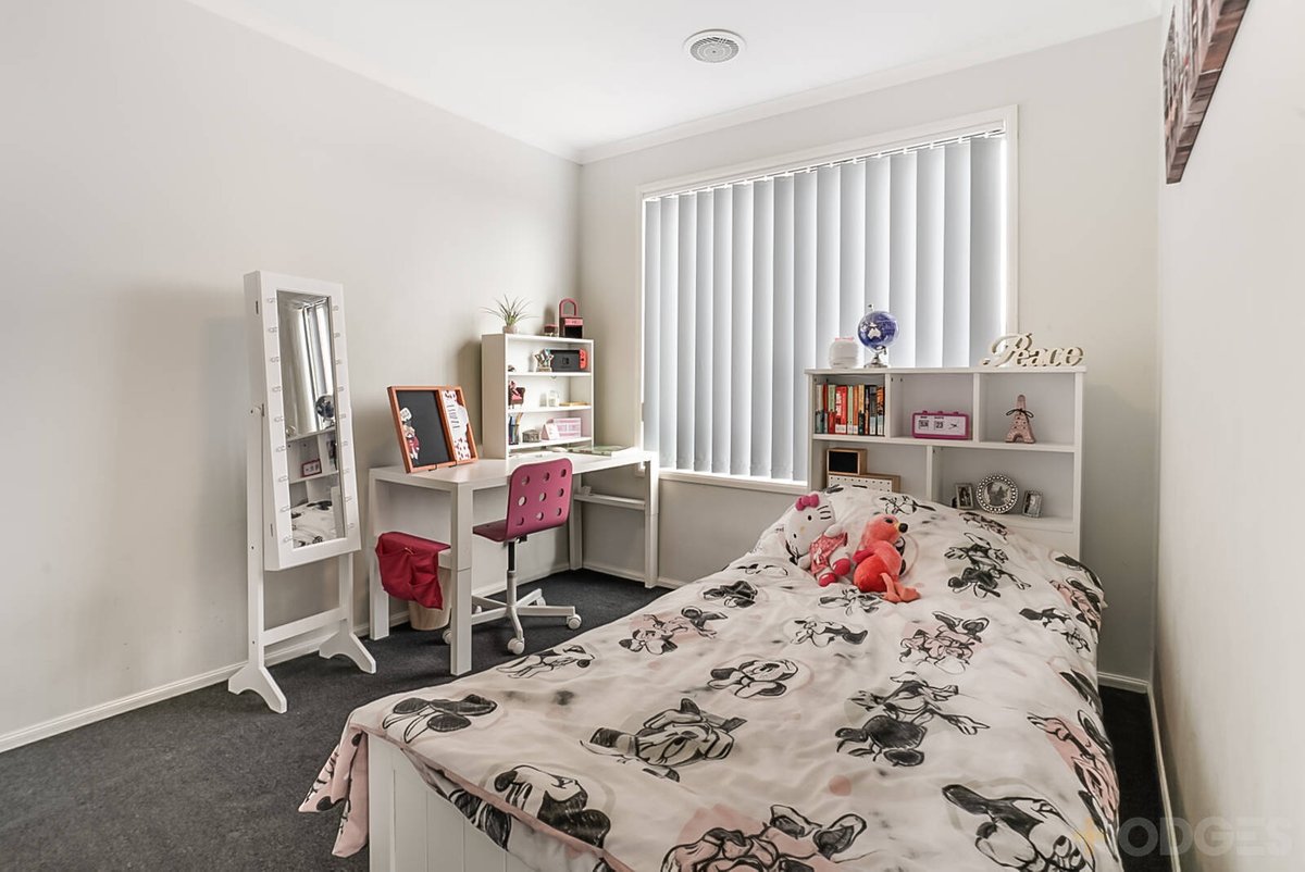 9 Fiona Court Werribee - Residential for sale