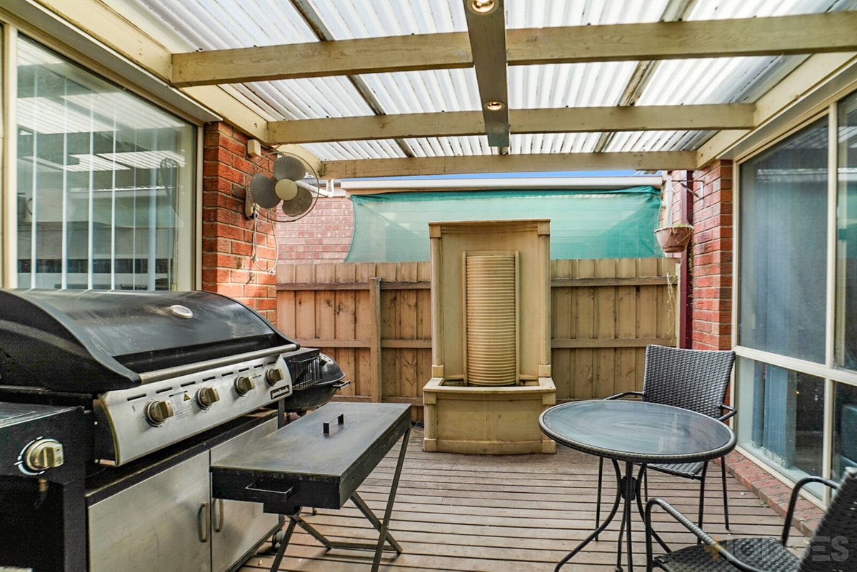 9 Fiona Court Werribee - Residential for sale
