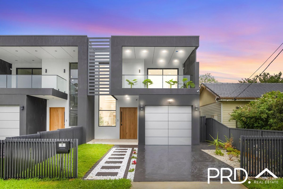 9 Harford Avenue, EAST HILLS NSW 2213