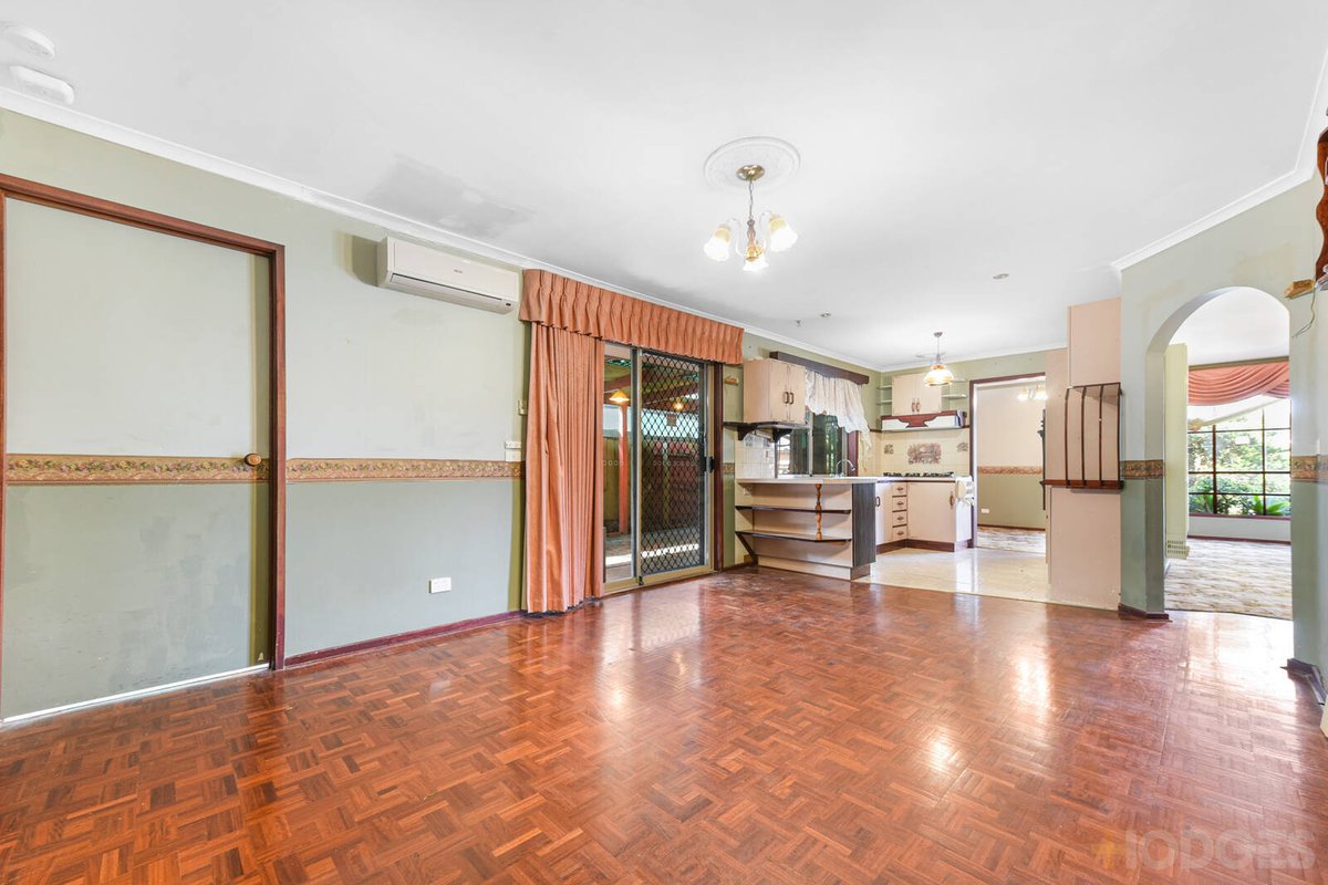 9 Hazeldean Court Hampton Park - Residential for sale