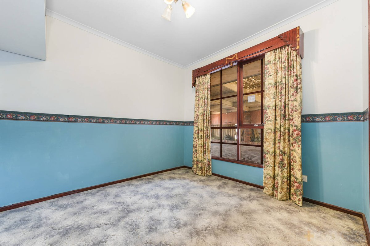 9 Hazeldean Court Hampton Park - Residential for sale