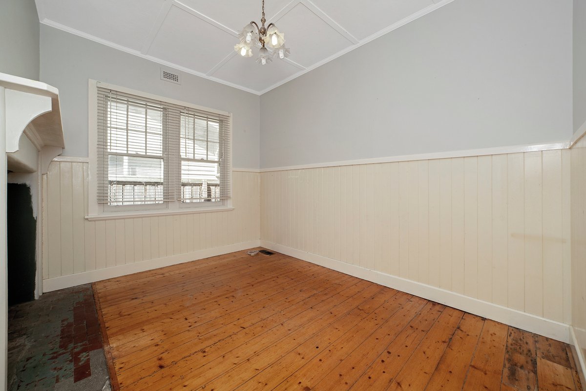 9 Imbros Street Hampton - Residential for lease