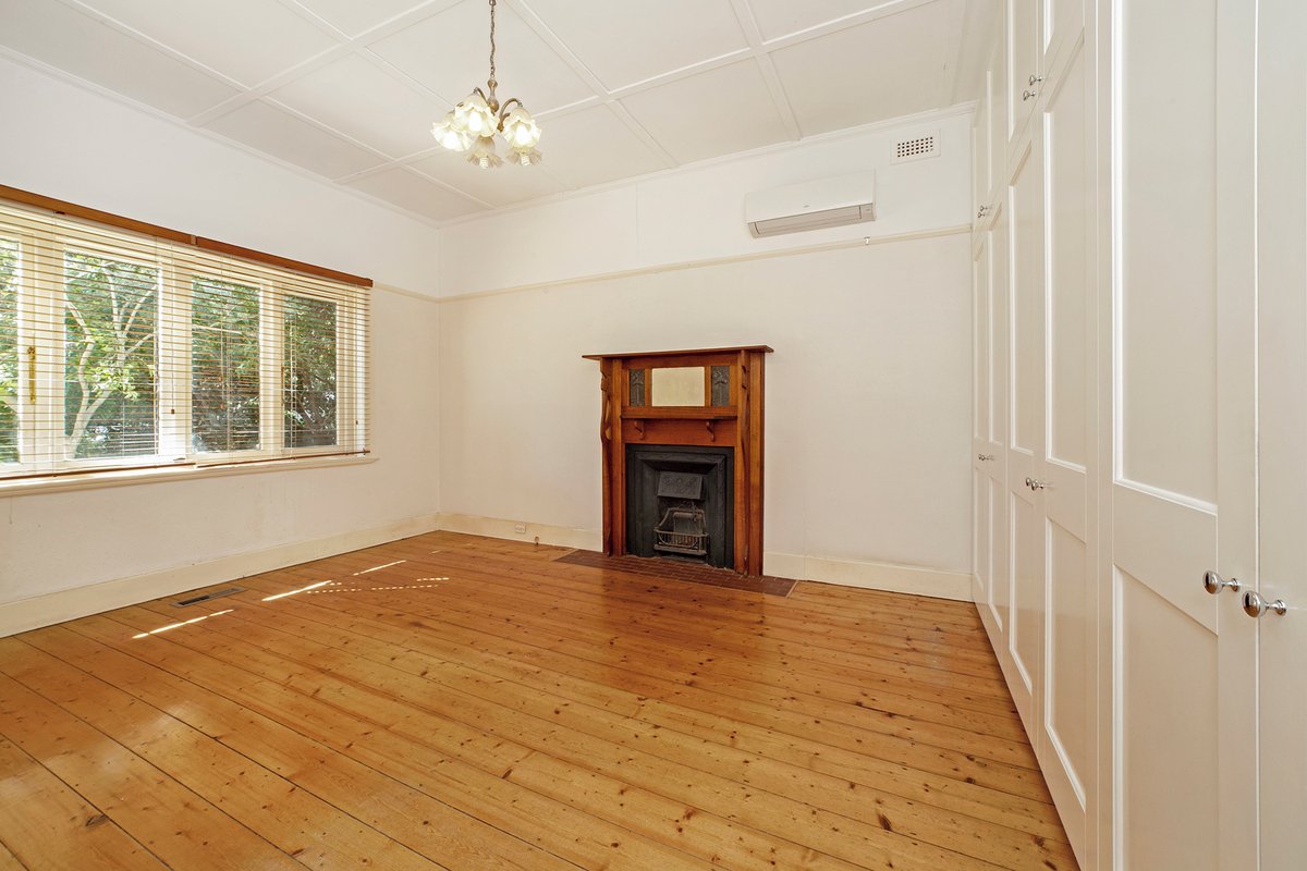 9 Imbros Street Hampton - Residential for lease