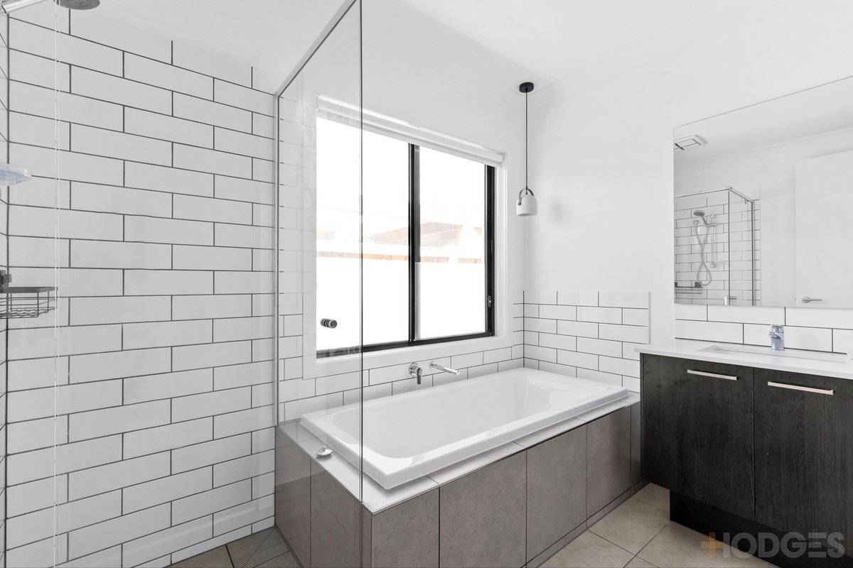 9 La Bella Street Ocean Grove - Residential for sale