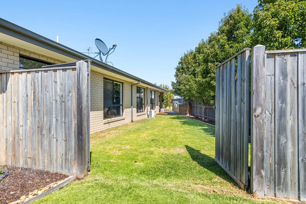9 La Bella Street Ocean Grove - Residential for sale